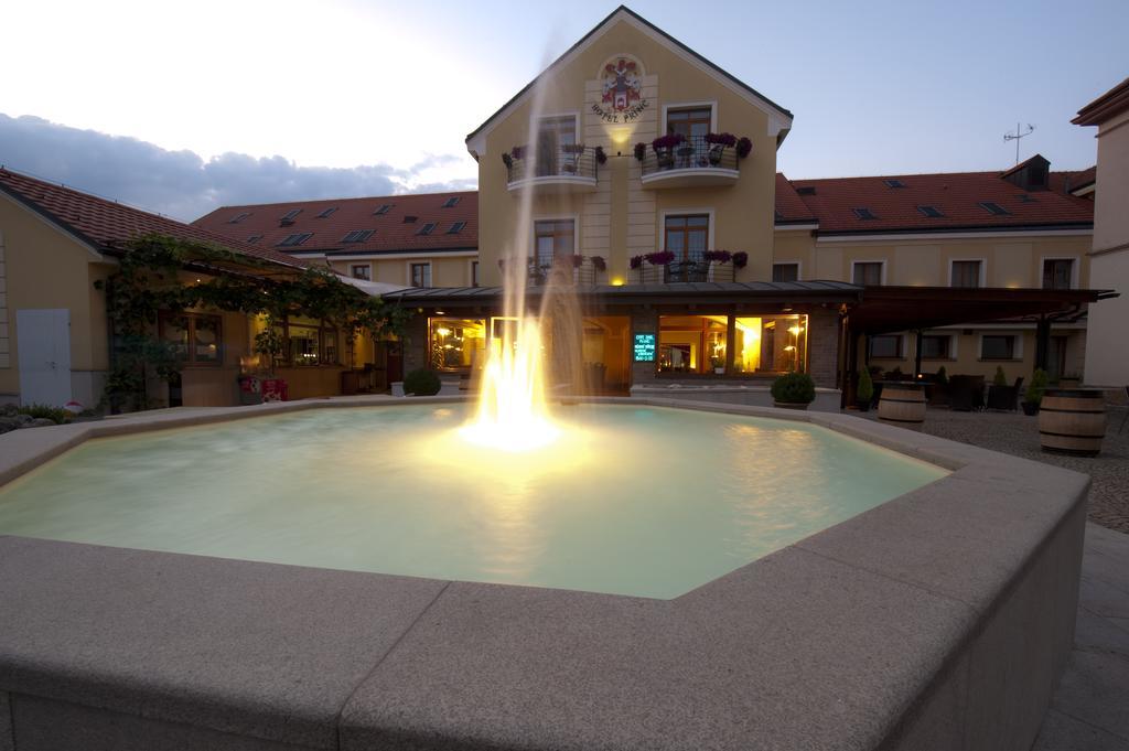 Hotel Princess Леднице Экстерьер фото