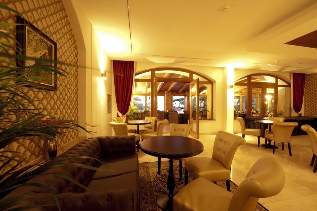Hotel Princess Леднице Экстерьер фото