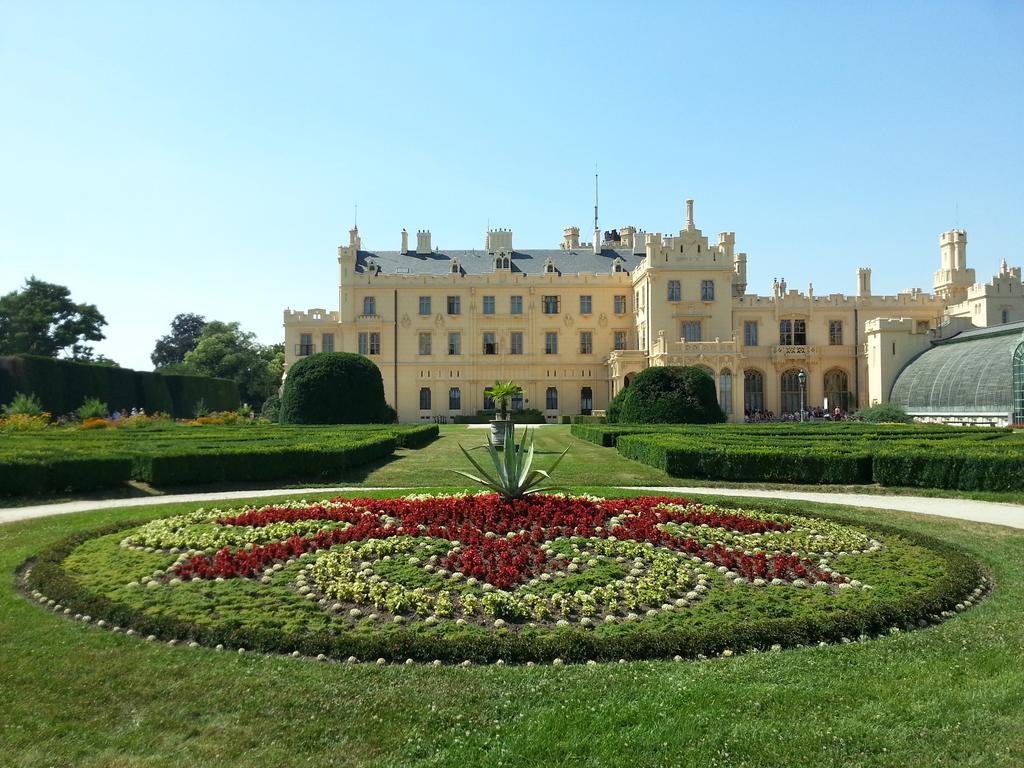 Hotel Princess Леднице Экстерьер фото