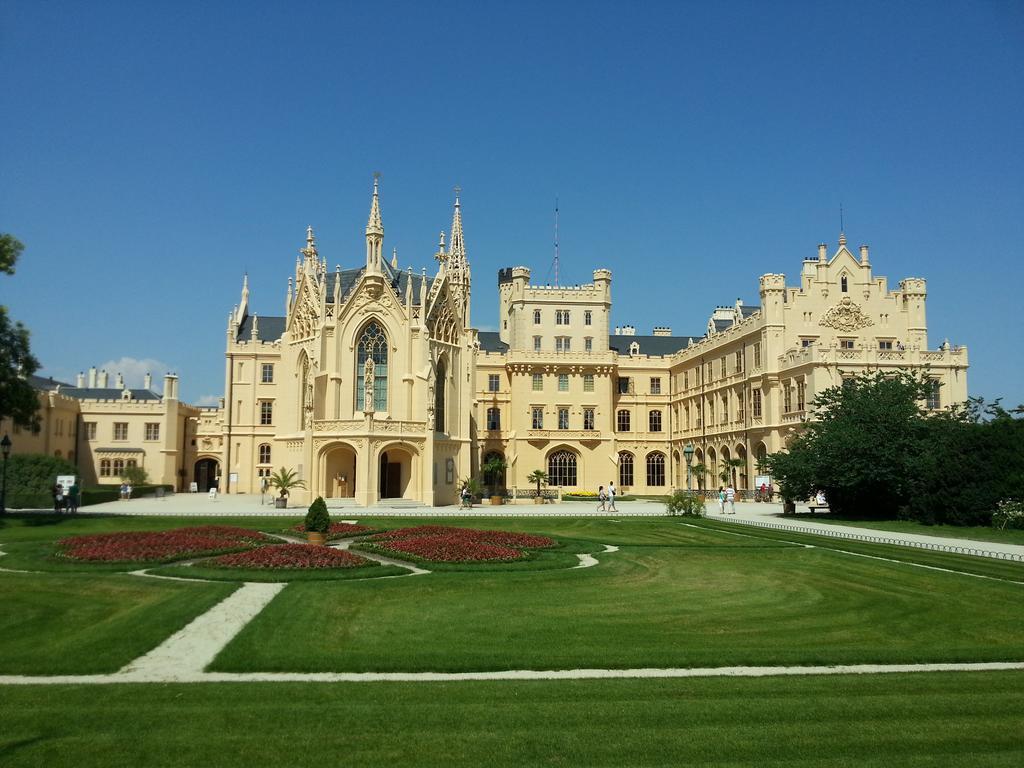 Hotel Princess Леднице Экстерьер фото