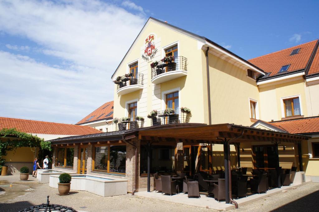 Hotel Princess Леднице Экстерьер фото